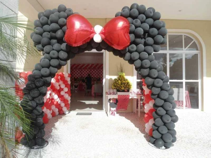 decoração de colunas com balões